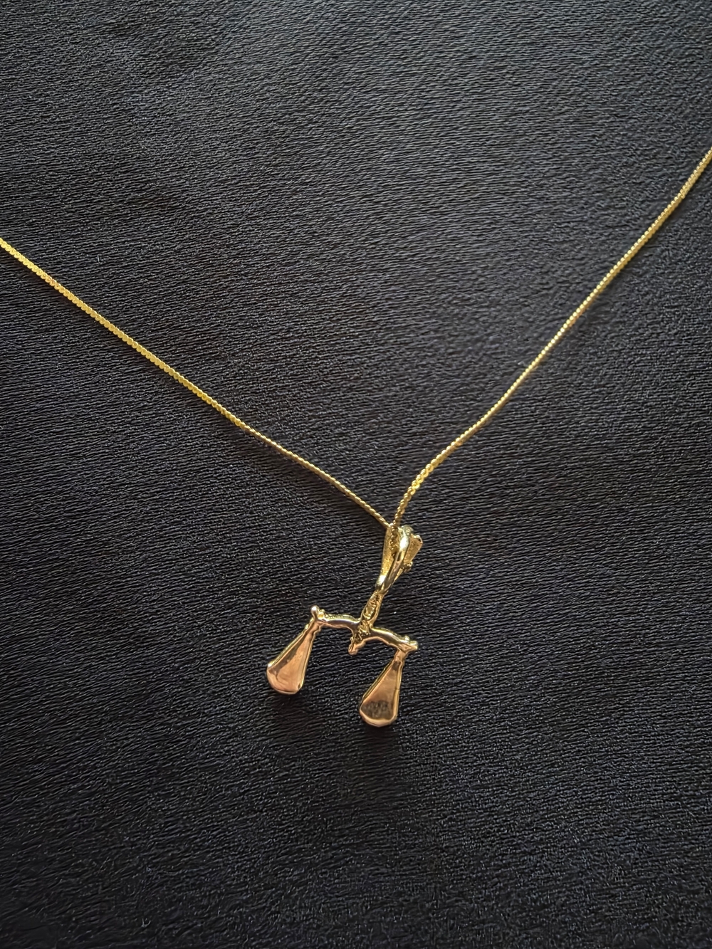 14K Gold Libra Scales of Justice Pendant Necklace 16" Box Chain Estate - Picture 9 of 13